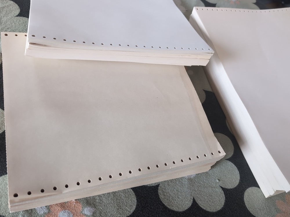Continuous Dot Matrix Tractor Feed Printer Computer Paper 9.5"×11" & RARE