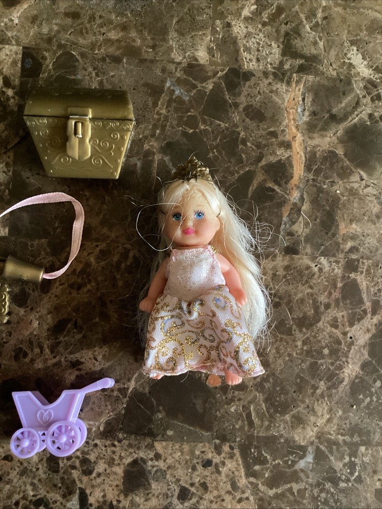 Barbie Krissy Princess Palace Doll #2003