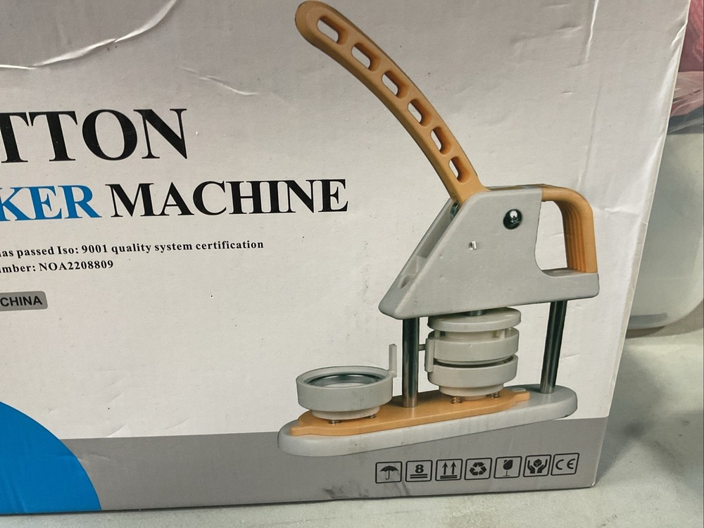 Button Maker Machine