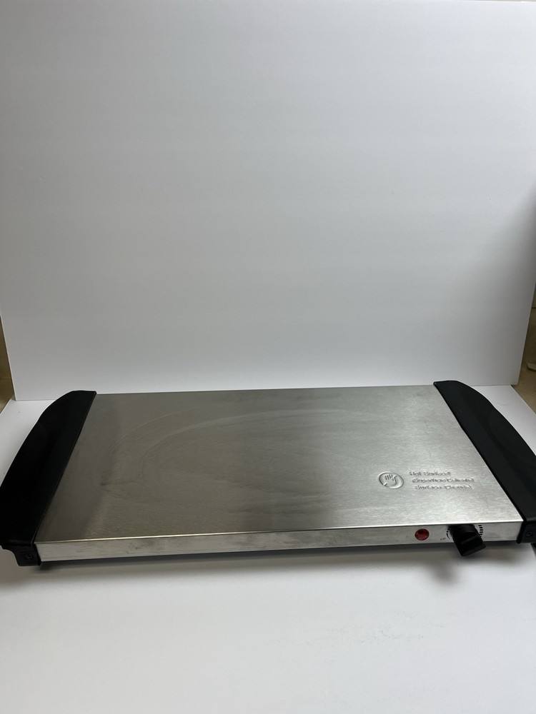 “Nostalgia BCD332 Buffet Server Warming Tray Base Only Tested Working”