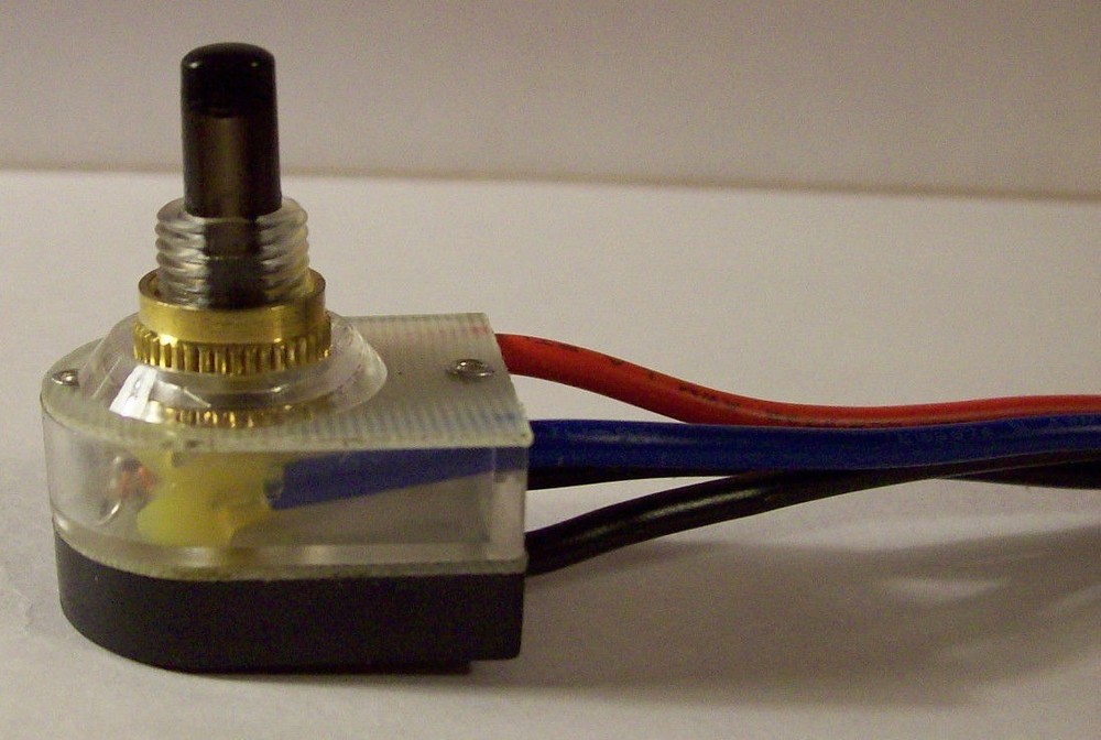 PUSH BUTTON LIGHTED CANOPY SWITCH WITH BLACK PLASTIC KNOB SINGLE POLE 30046J