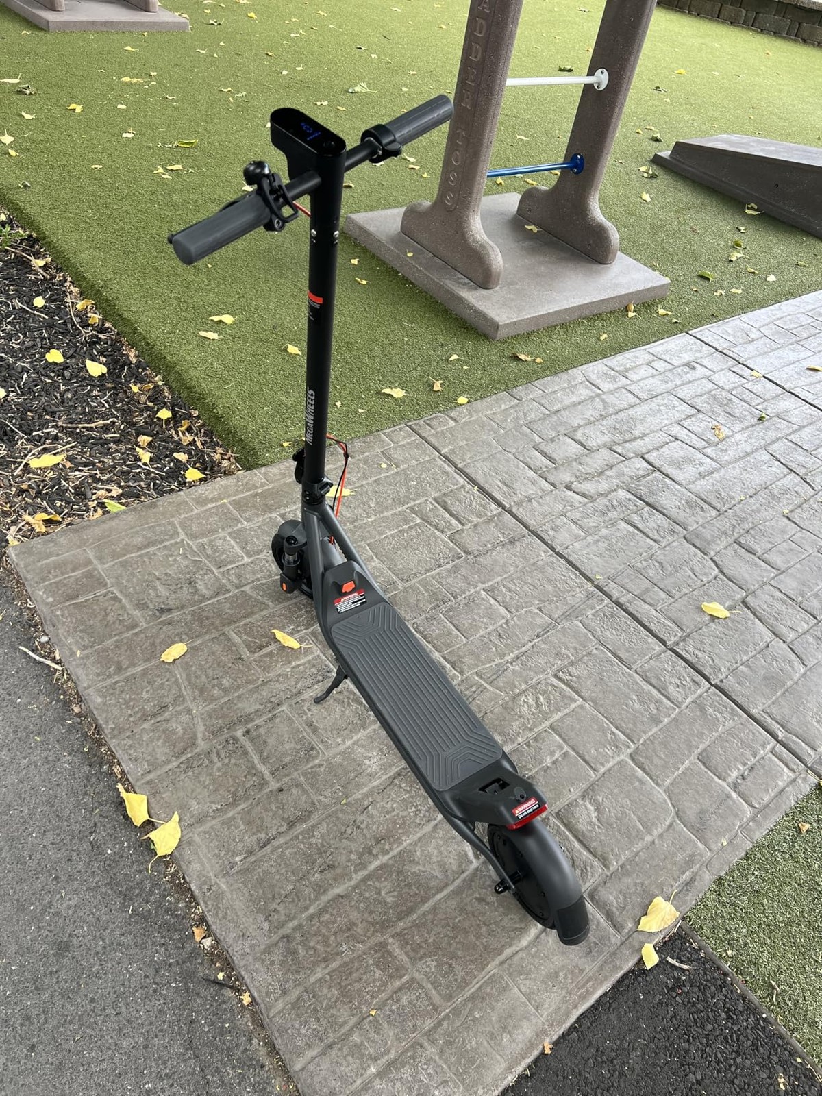 300W Electric Scooter for Adults Teens Folding E-Scooter w/ APP&Shock Absorption