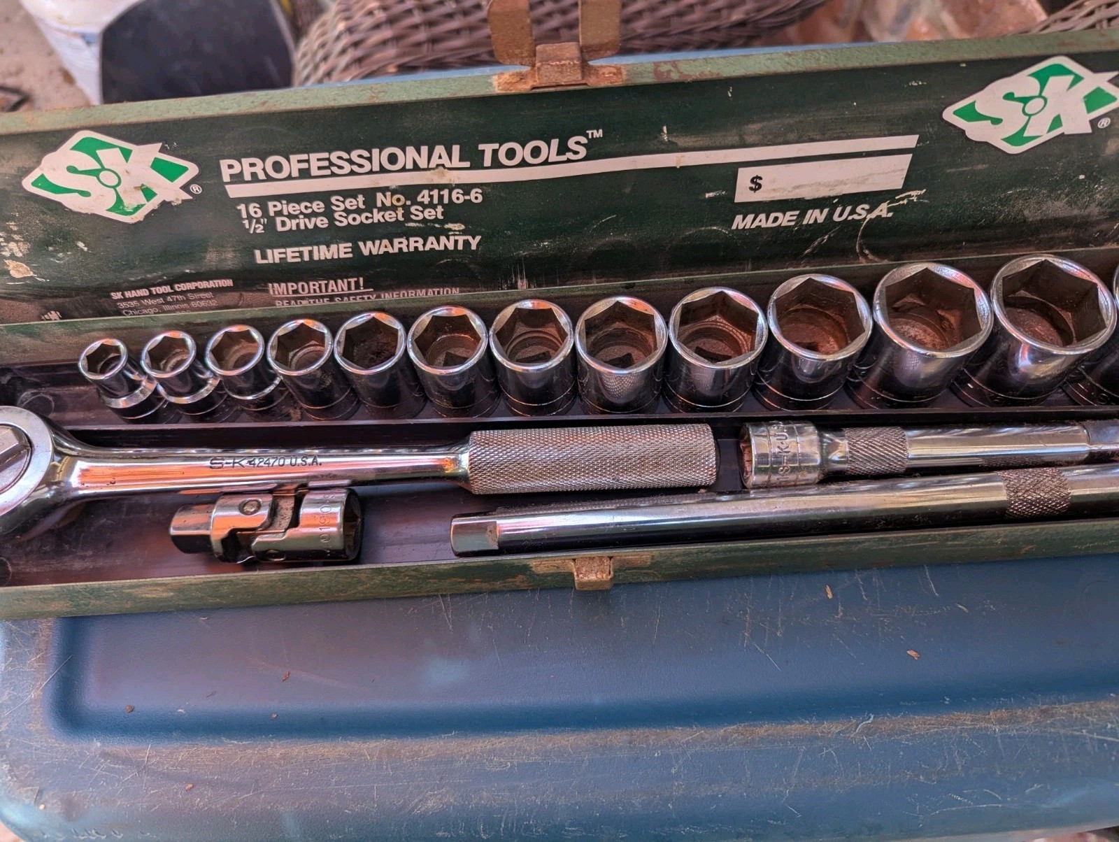 Vintage S-K  1/2" Drive 6 Pt. Socket Set #4116 7/16"-1 -1/4" Ratchet & Universal