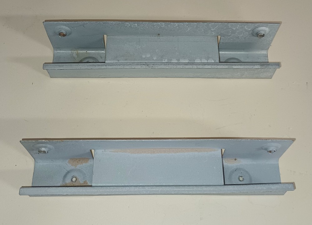 GE Microwave Oven Bracket Case Part # WB06X0390