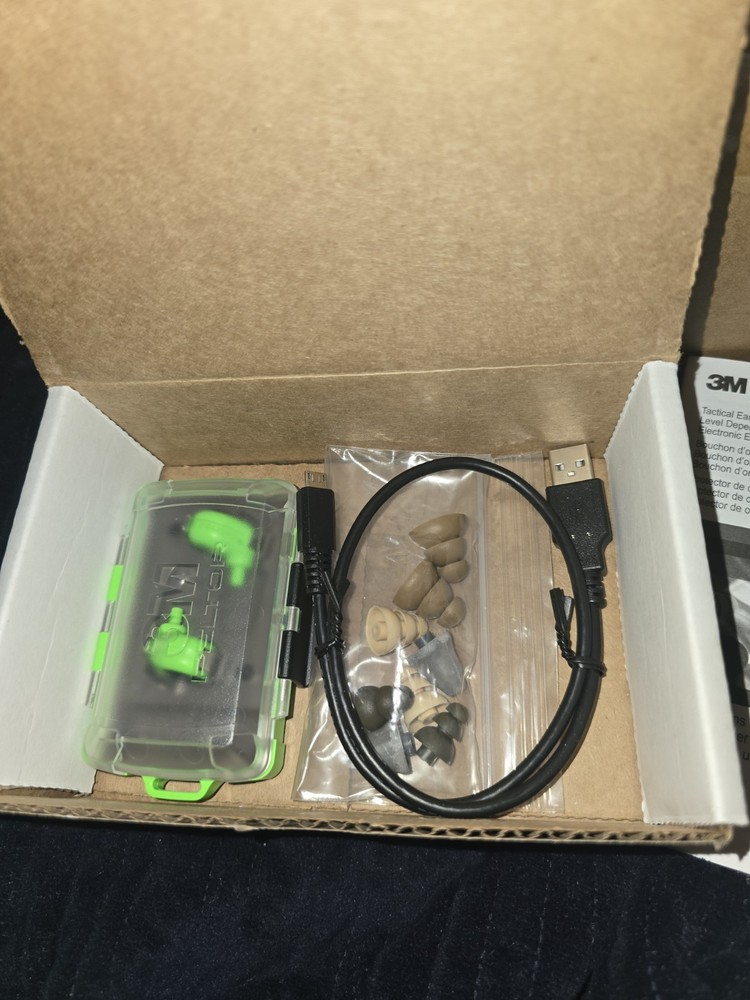 3M Peltor EEP100 Electronic Earplugs - Green