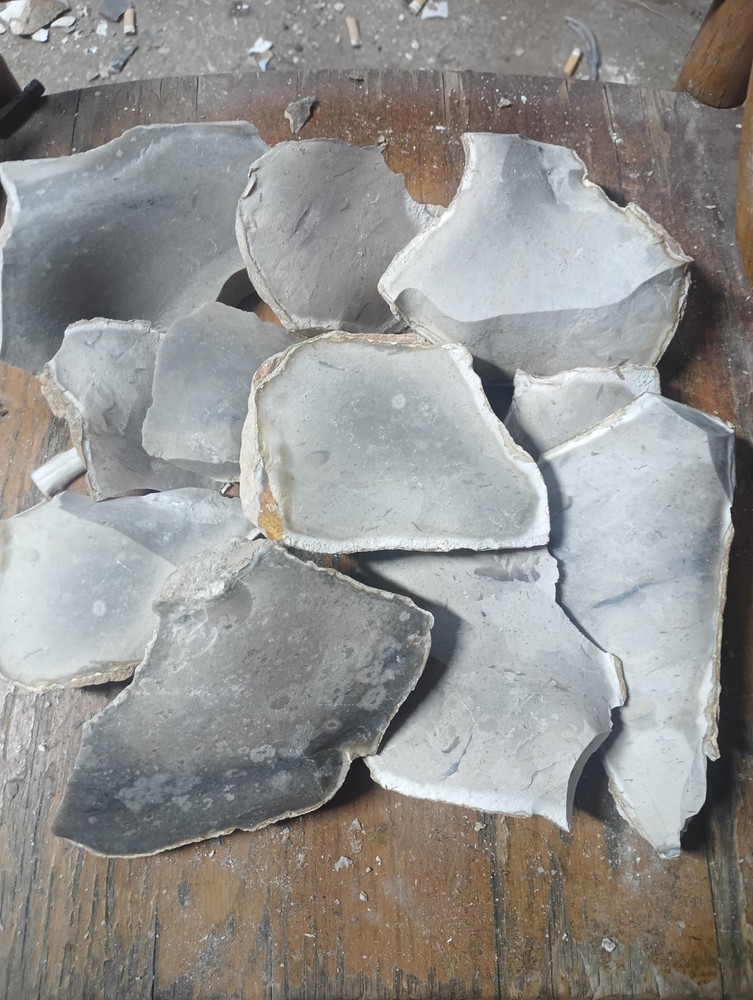 Large Pendernales Flakes .. Solid Material. ($3.50 Per Lb)