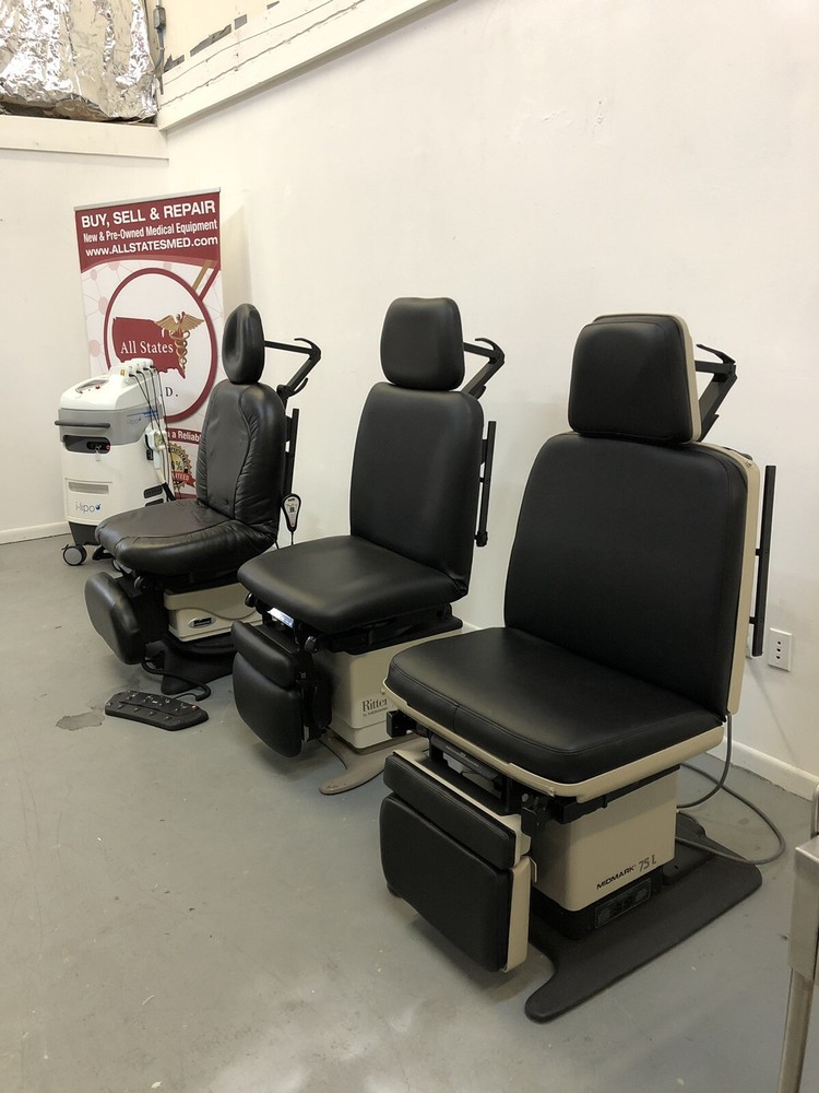 Midmark Ritter 630 Barrier Free Procedure Table with Swivel Base - Programmable