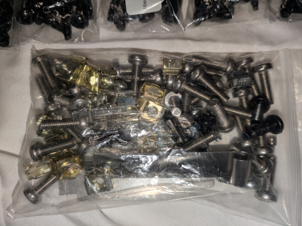 NetApp Rack Mount Hardware Screw & Cage Nut Lot
