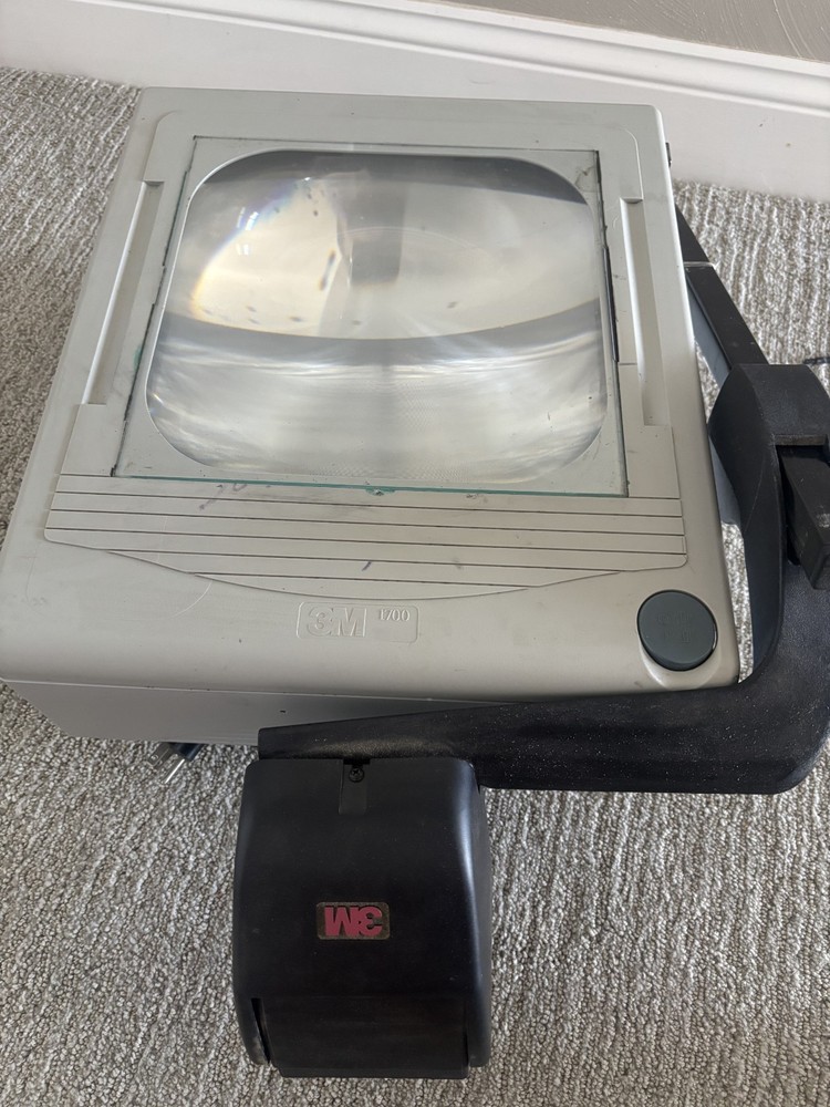 Overhead Projector 3M 1700 - LIGHT AND FAN Work Great!