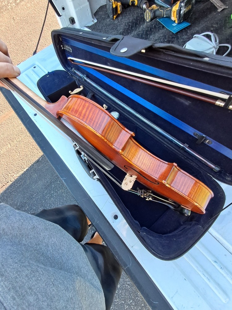 Amati Fine Instruments Violin Model AFV-017 4/4