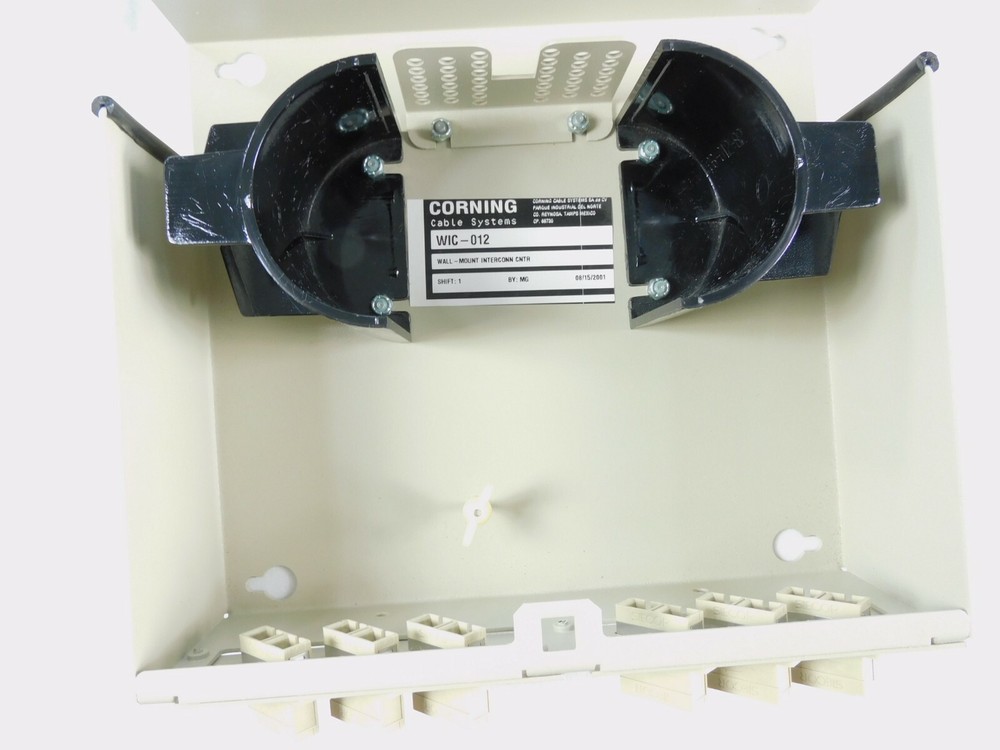 Corning WIC-012 Wall-Mountable Interconnect Center - LOADED with SC Modules