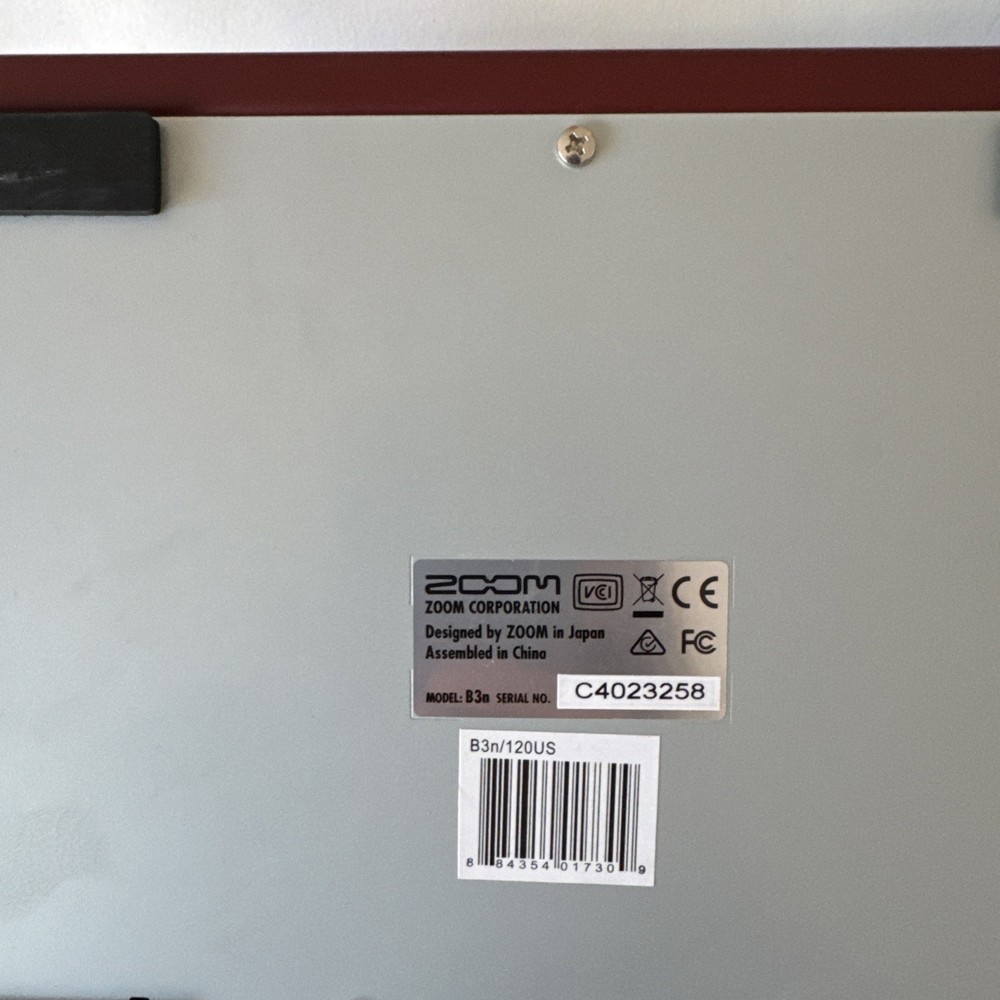 Zoom B3n Bass Multi-effects Processor Works