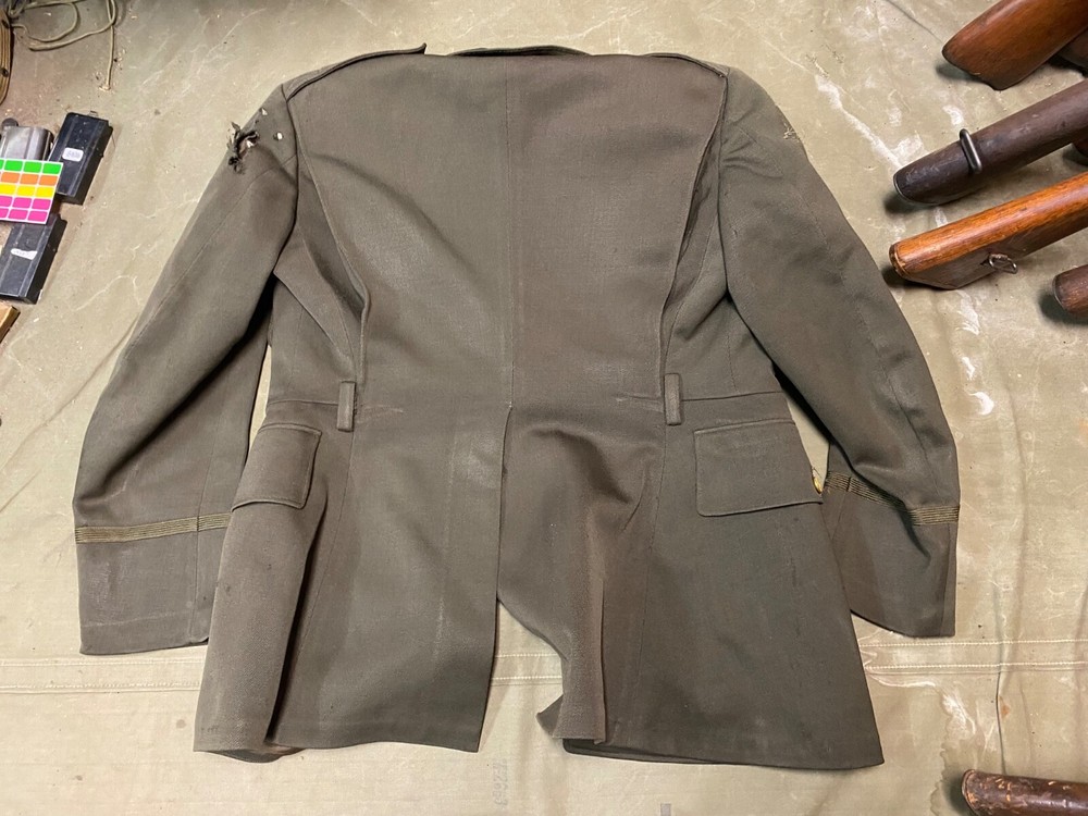 ORIGINAL WWII US ARMY OFFICER CLASS A DRESS JACKET- SMALL 37R