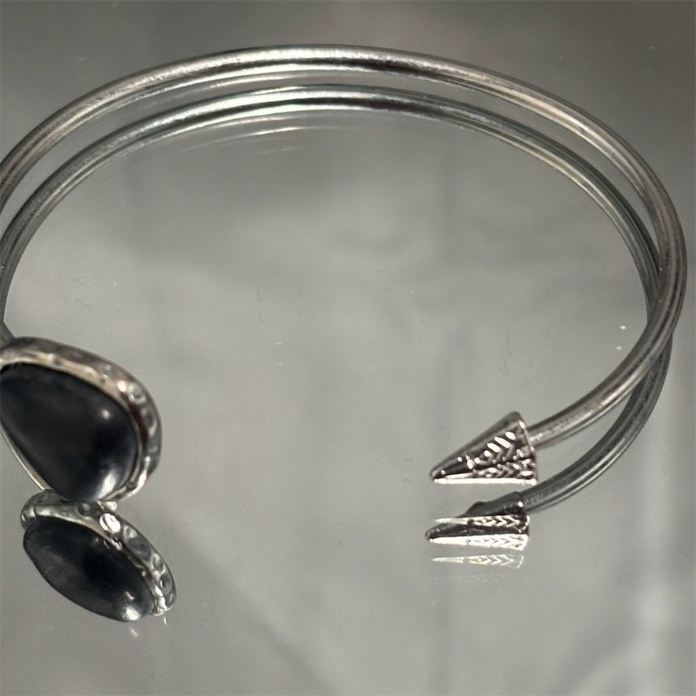 Silver Tone Black Cabachon Cuff Bracelet Adjustable Arrowhead