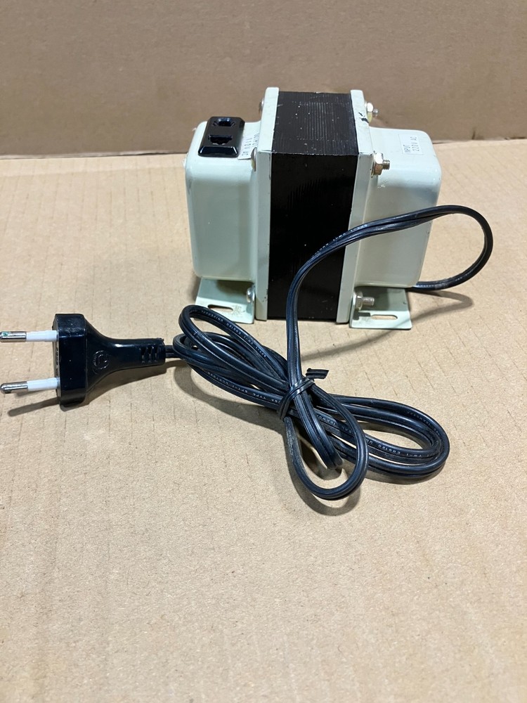 220-110V Step down converter model No.CR-200-D