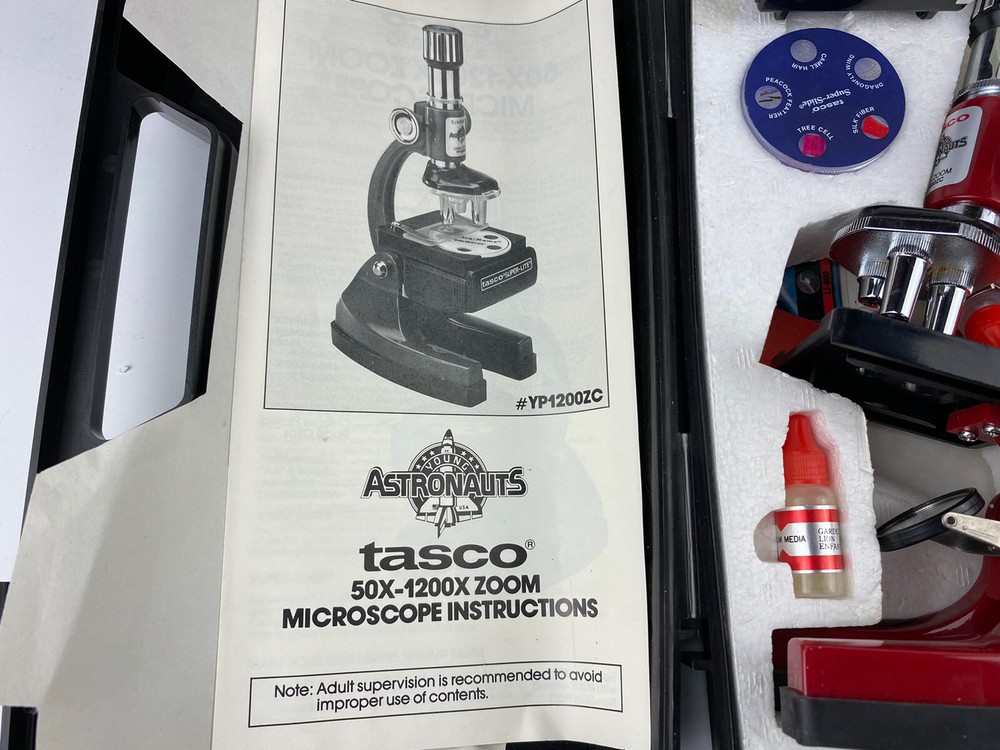 Vintage 1986 Tasco Microscope # YP1200ZC " Young Astronauts " UNTESTED
