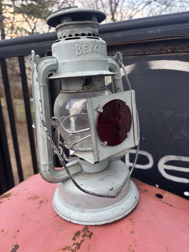 🚨 GSW Beacon Wagon Kerosene Lantern w/ Red Lens