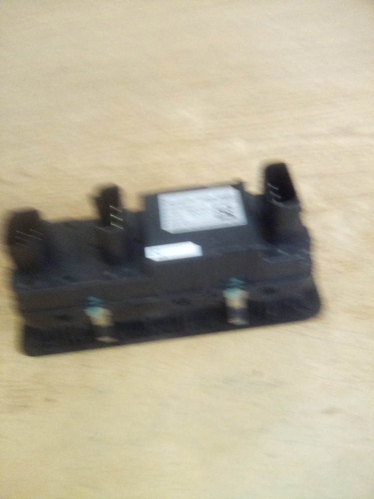 International MV607 Window Switch 4061968C4