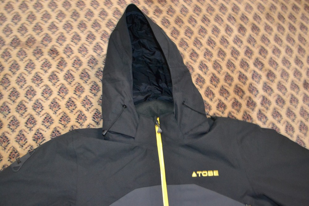 Tobe Scope Snowmobile Jacket Shell Coat ~ Size Medium, Black/Gray ~ Winter Fun!