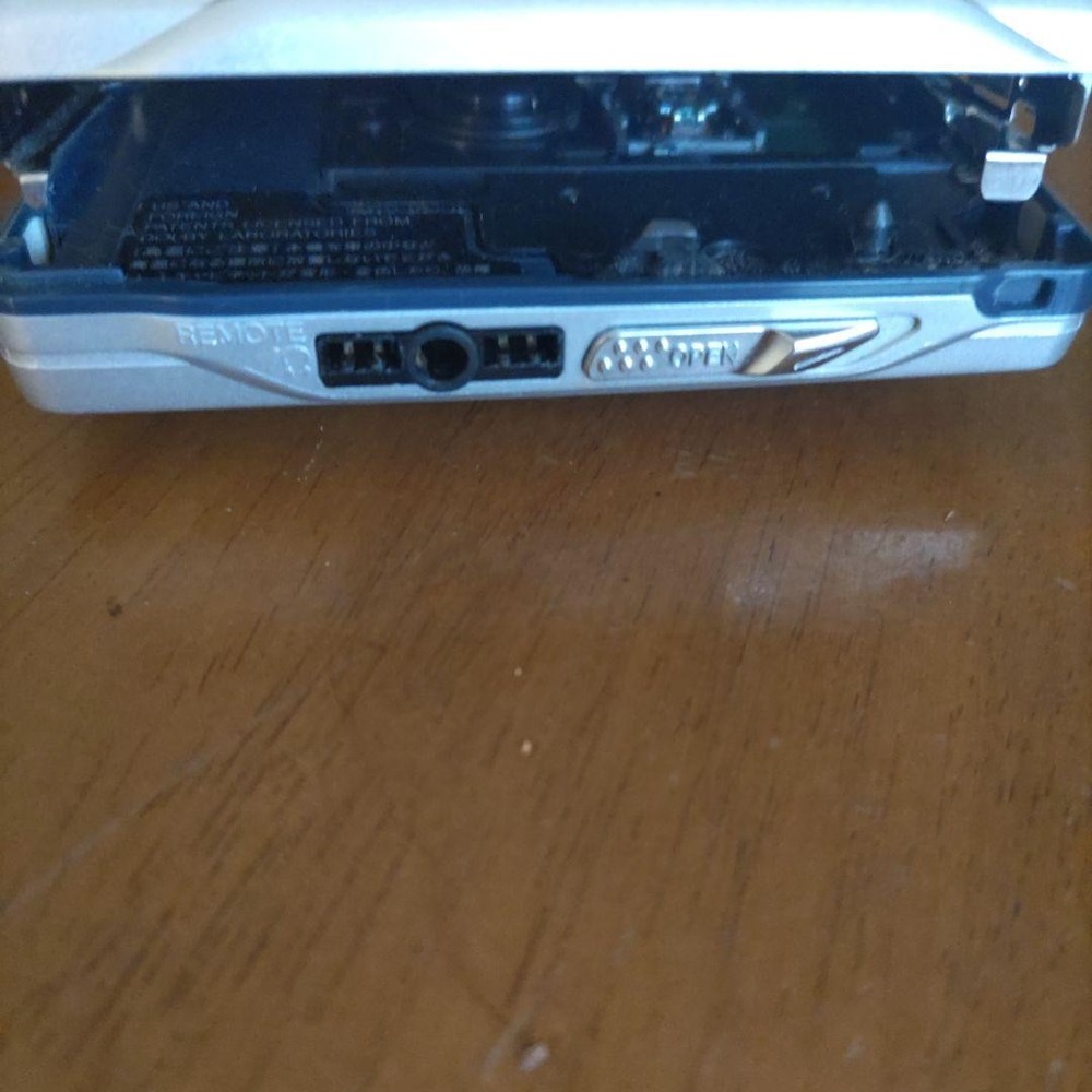 Sharp MD-ST700-S Portable MD Player Power Check JUNK