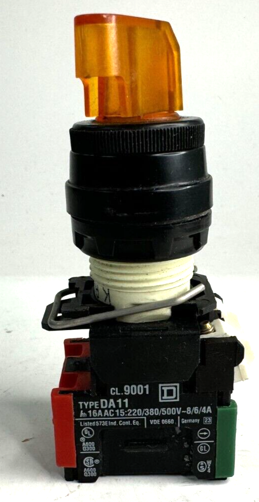 SQUARE D ORANGE 2-POSITION SELECTOR SWITCH 28MM WITH 9001 DA11 CONTACT BLOCK