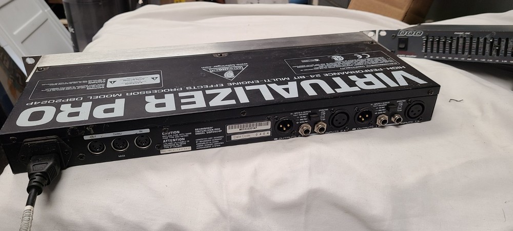 BEHRINGER Virtualizer Pro Model DSP2024P Effects Processor Tested Working