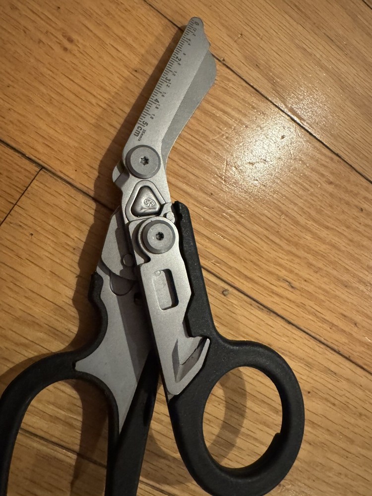 Raptor STYLE Tactical Multi Tool Rescue Shears Black