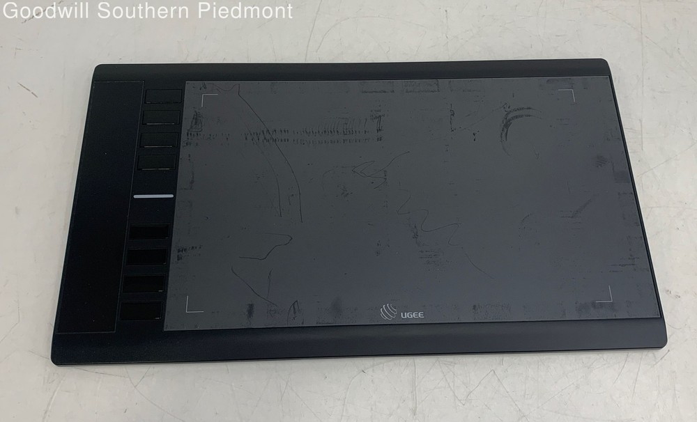 Ugee M708 Graphics Tablet Drawing Tablet with Stylus Bundle - Tested