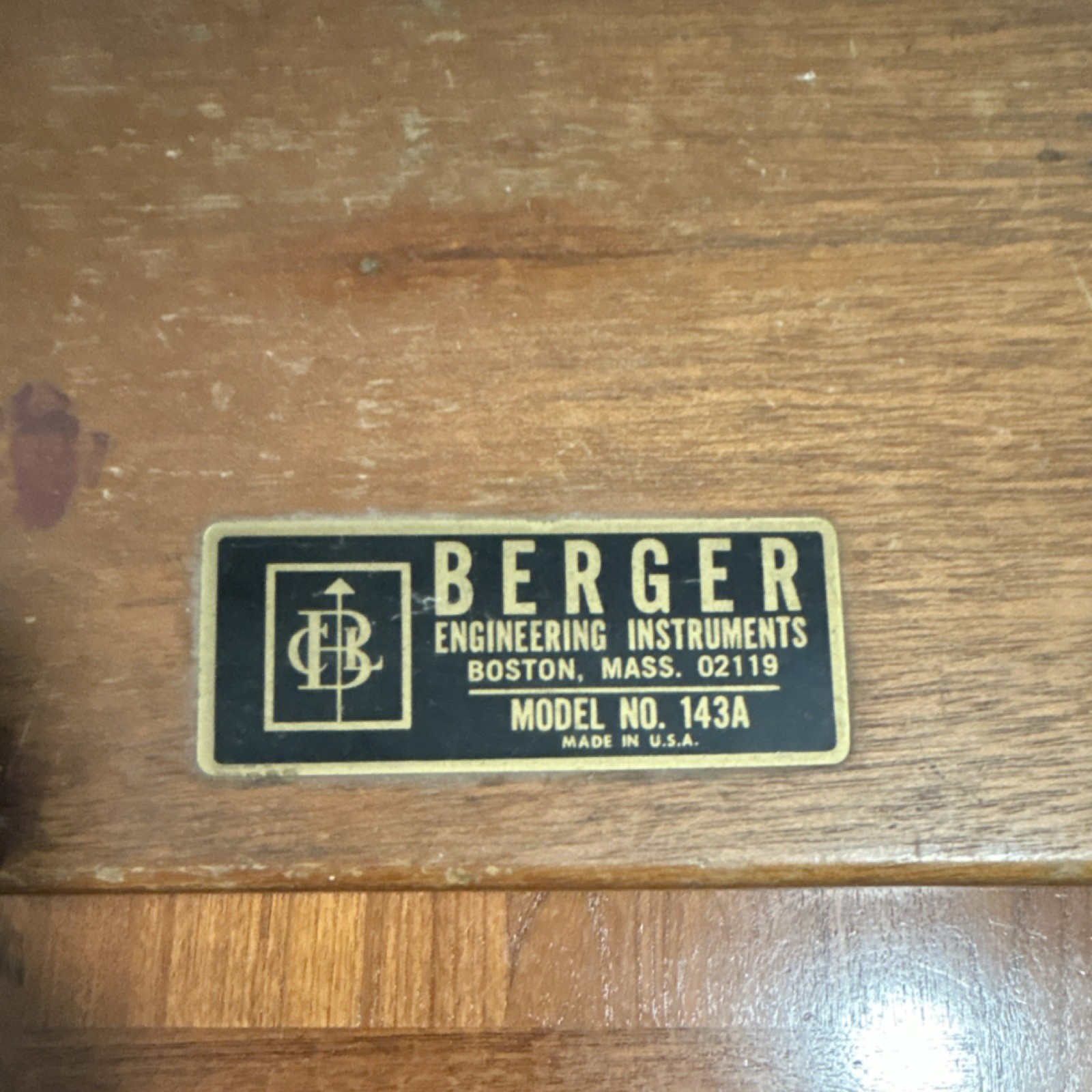 Berger 143A Transit-Level Engineering Instrument with Wooden Case and Manual