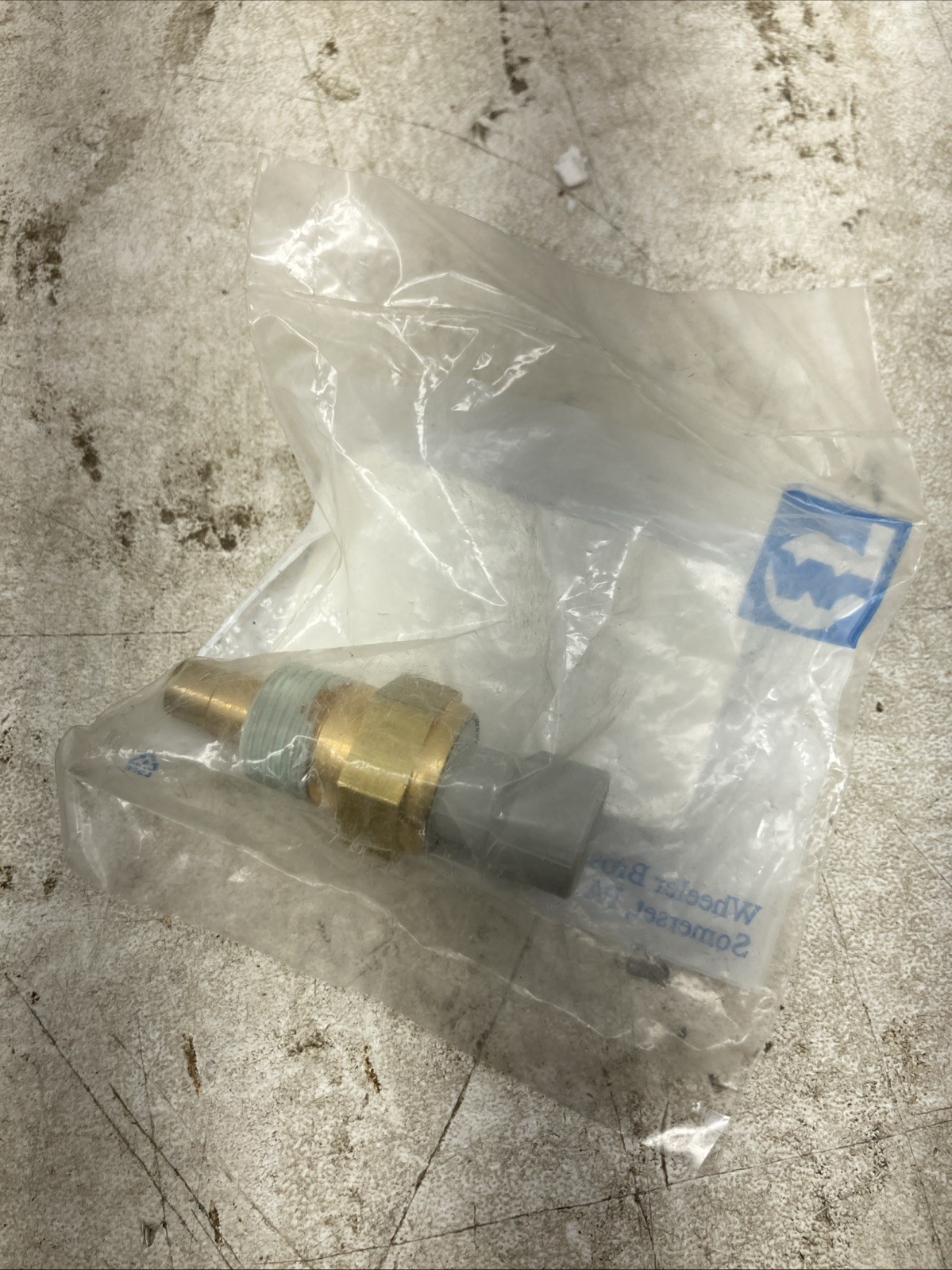 GM Engine Coolant Temperature Sensor 25037332 (New Old Stock)