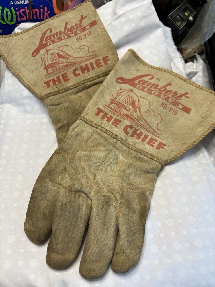 Vintage Lambert Gloves. No. 910 The Chief (Great Graphics)