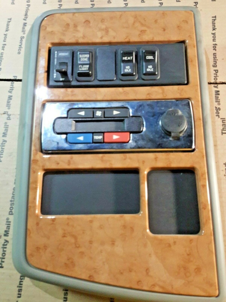 INTERNATIONAL  PROSTAR SLEEPER CONTROL  PANEL XS276683