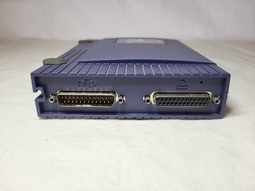 iOmega zip100 Z100P2 100MB External Zip Drive - No Cords, Untested