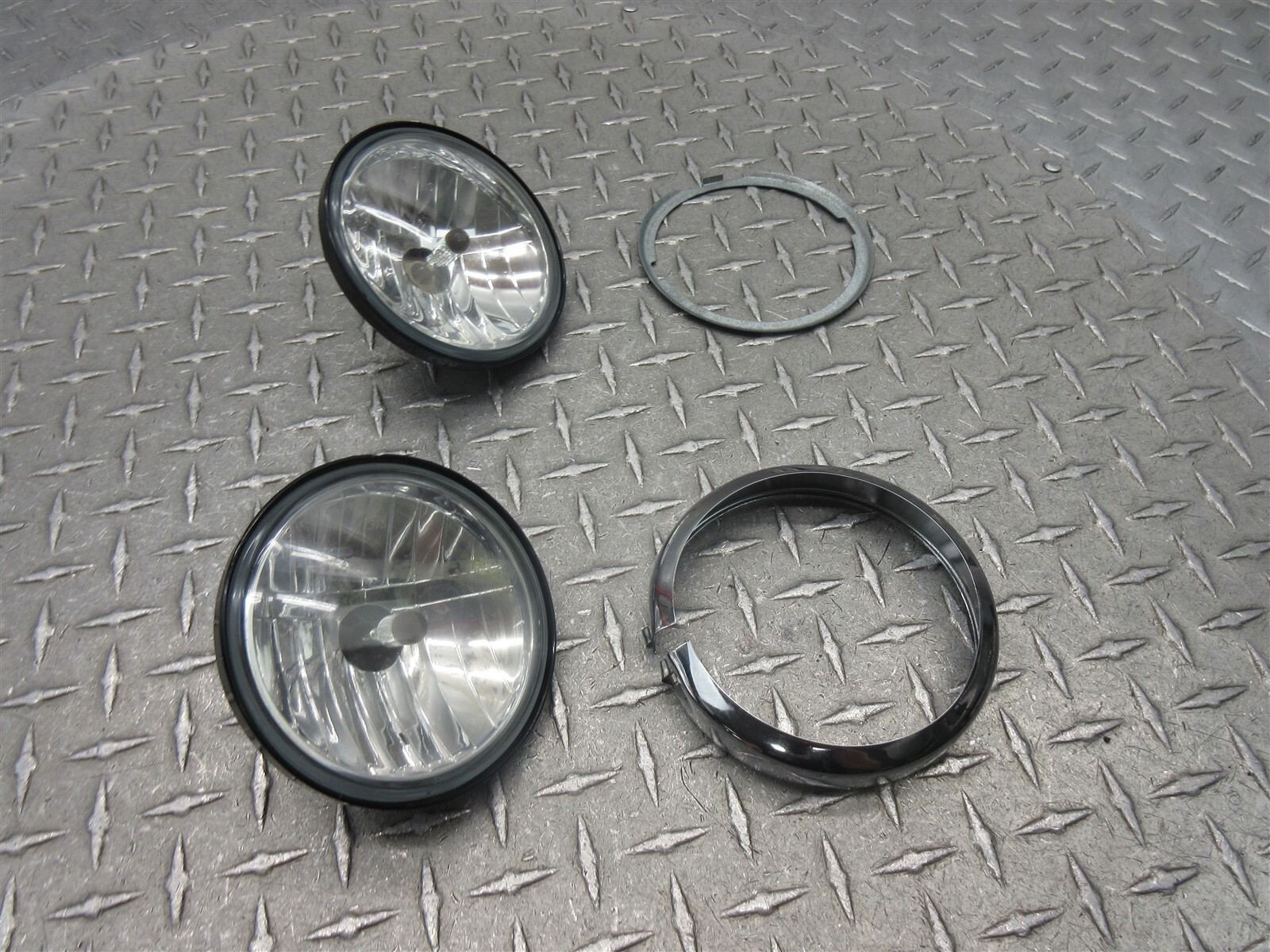 2008 Harley Davidson Road King Classic FLHRC Auxiliary Front Lights Lamps OEM