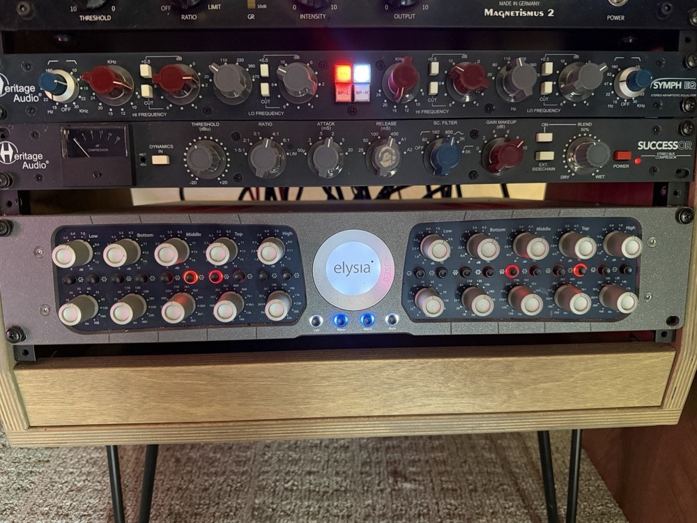 Elysia musEQ Two-Channel 5-Band Parametric EQ