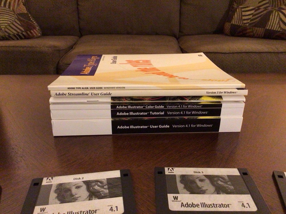 Adobe Illustrator 4.1 COMPLETE VERSION 3.5” floppy discs w/Extras