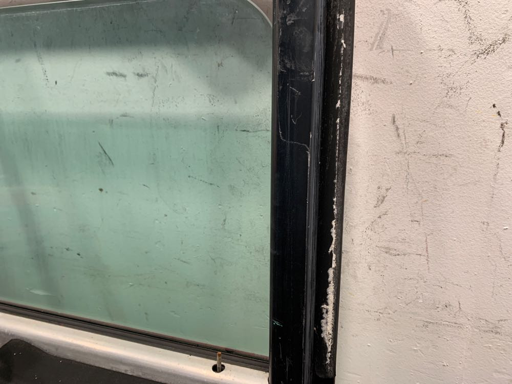 Peterbilt Door (606-13187)