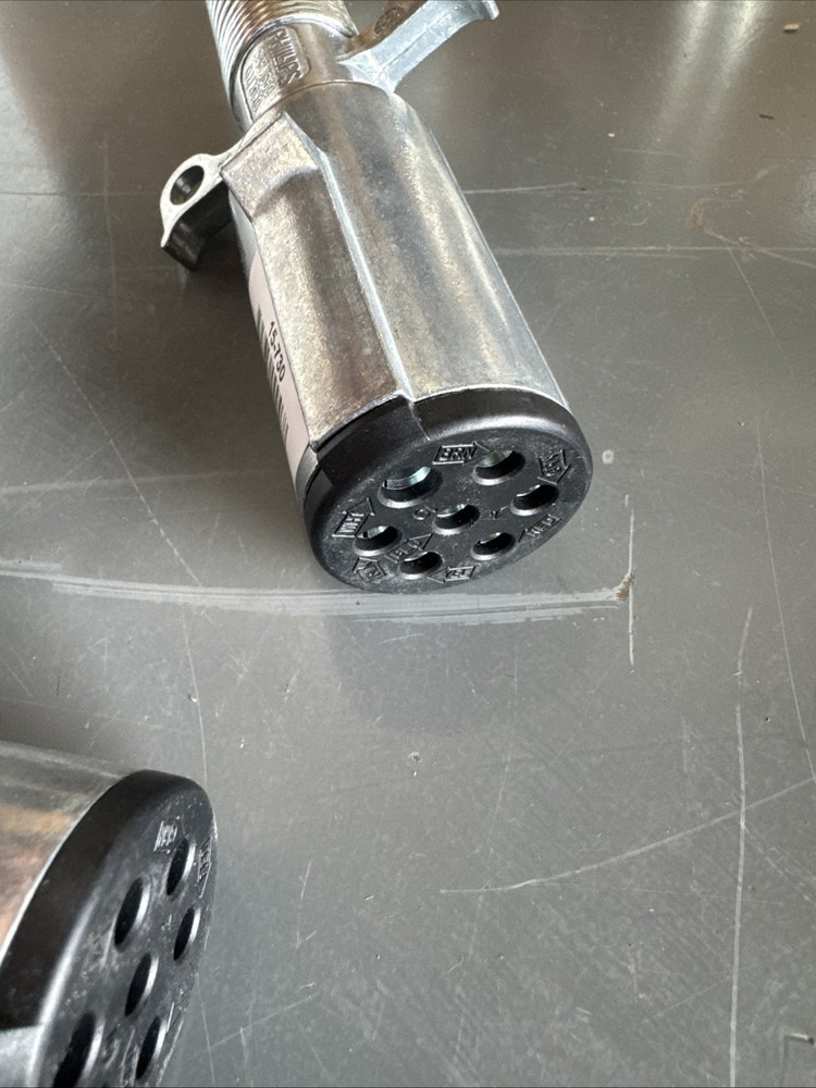 QTY 2 GENUINE PHILIPS 15-730 7 Way Electrical Replacement Plug