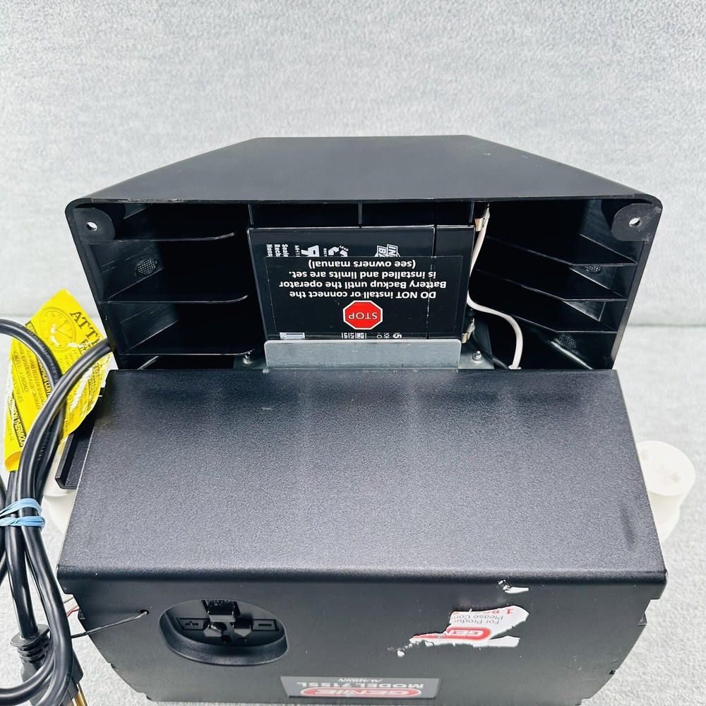 GENIE 7155L - Garage Door Opener Replacement UNTESTED