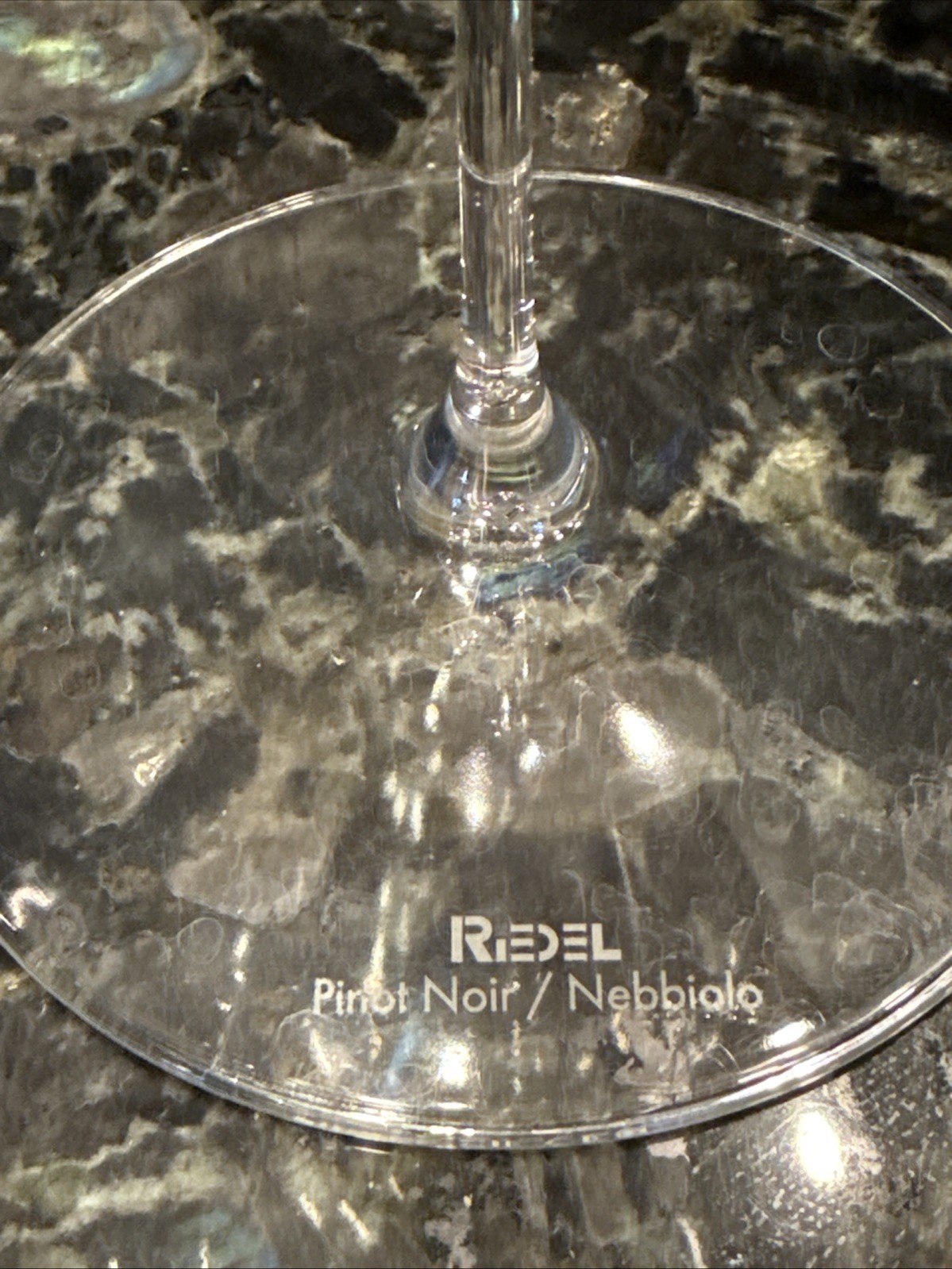 Riedel Wine Glasses Veloce Pinot Noir/Nebbiolo Set of 2 : Water spotting