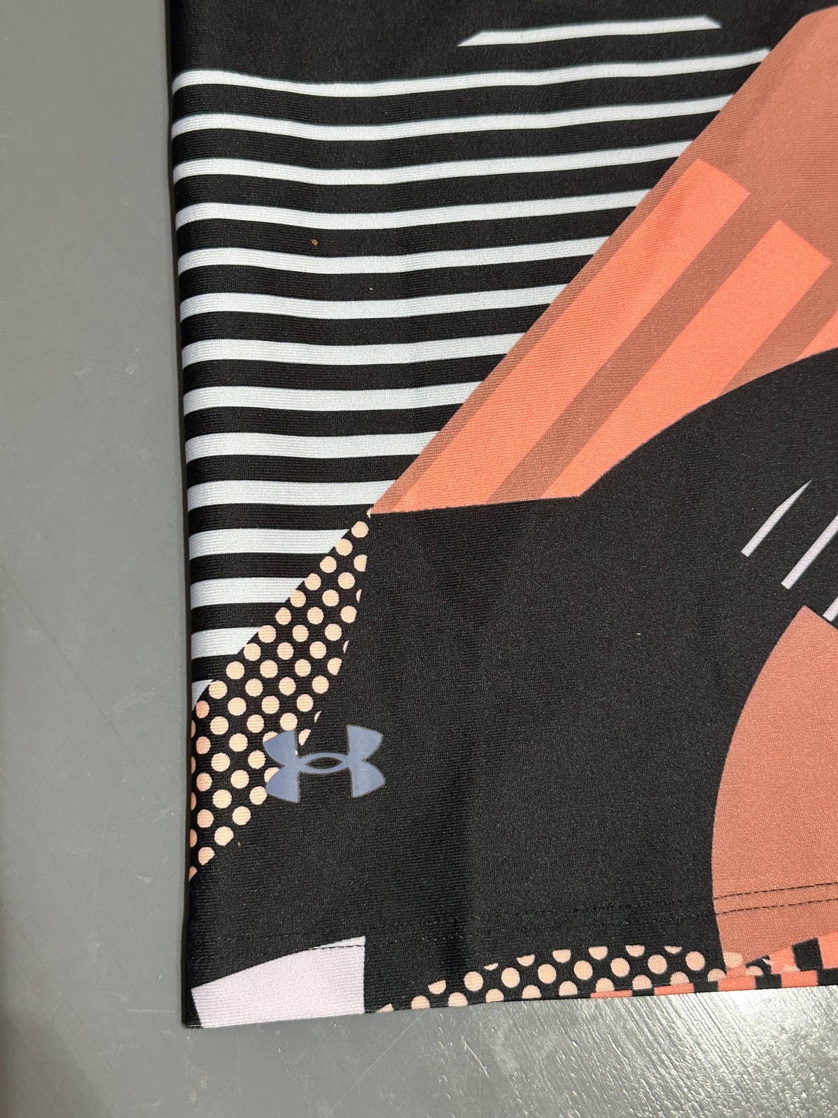 Under Armour Compression Bike Shorts Womens Large Geo Print NWT Activewear