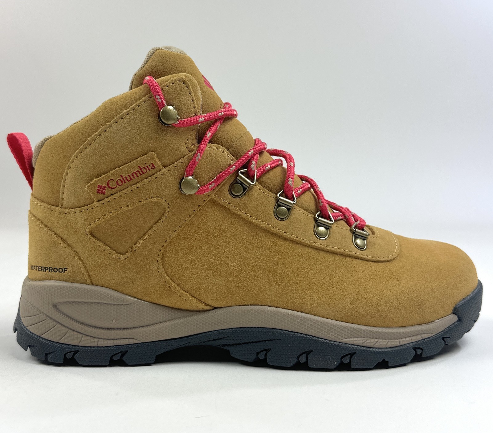 Columbia Yoncalla Suede Womens Size 9.5 Brown Hiking Boots Waterproof YL0758-373