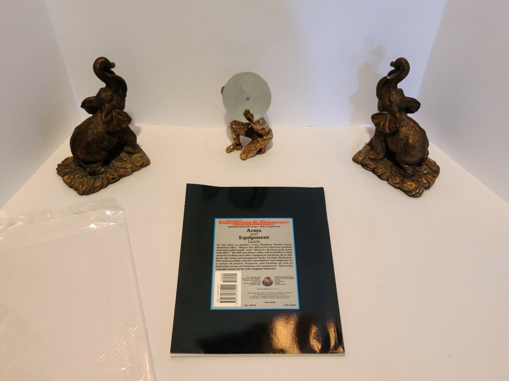 AD&D 2E - Arms and Equipment Guide #2123 MINT