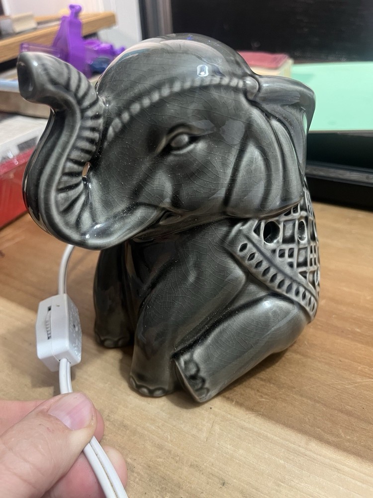 Ceramic Elephant w/ Trunk Up Tabletop Night Light Accent Lamp Corded Tested