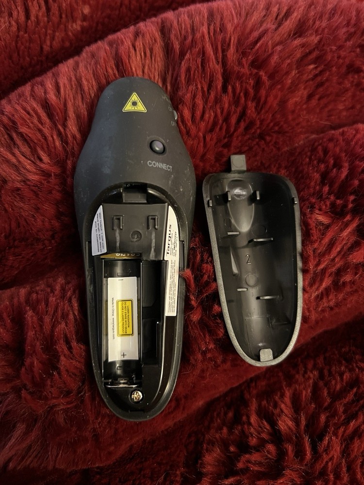 Targus AMP16US Presentation Pointer Laser Wireless Radio Frequency Remote Only