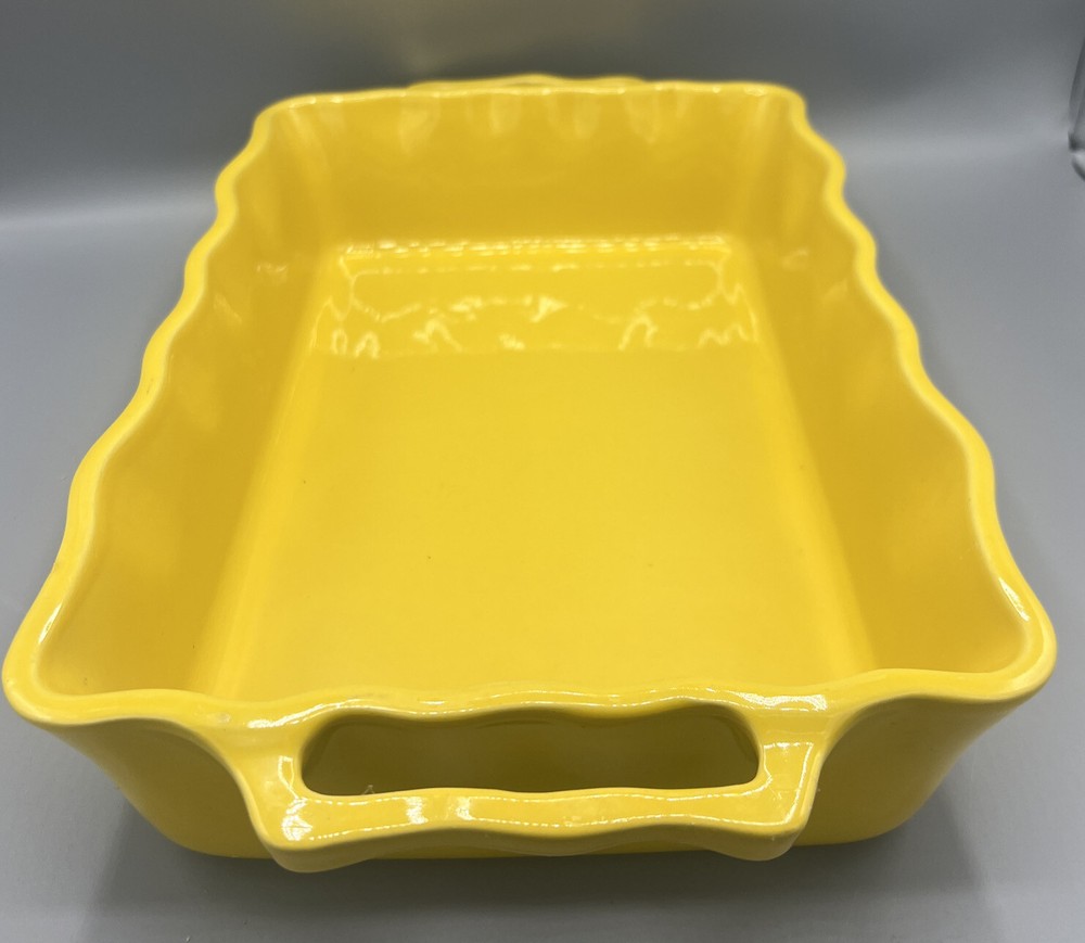 Bright Yellow APPOLIA FRANCE Wavy Rectangular Baker
