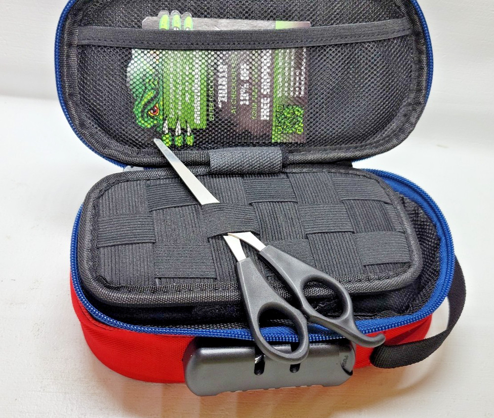ZILLA, LOCKING BAG,, COMBINATION LOCK, SMELL PROOF, ODOR TRAPPING CANVAS A4
