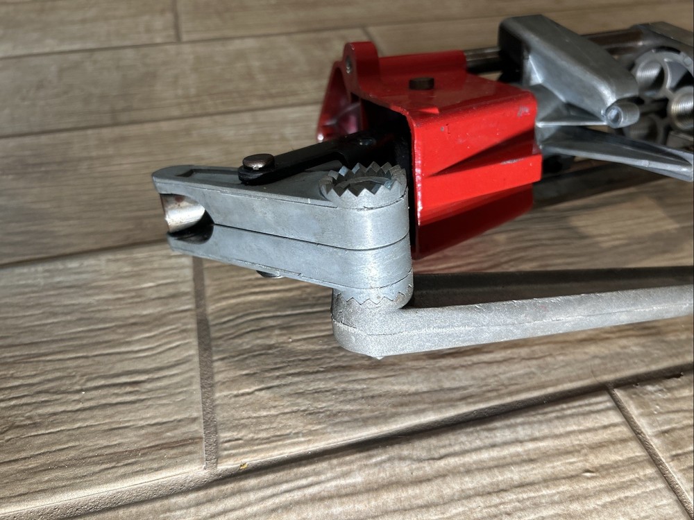 Lee Pro 1000 Progressive Reloading Press 3 Hole Turret