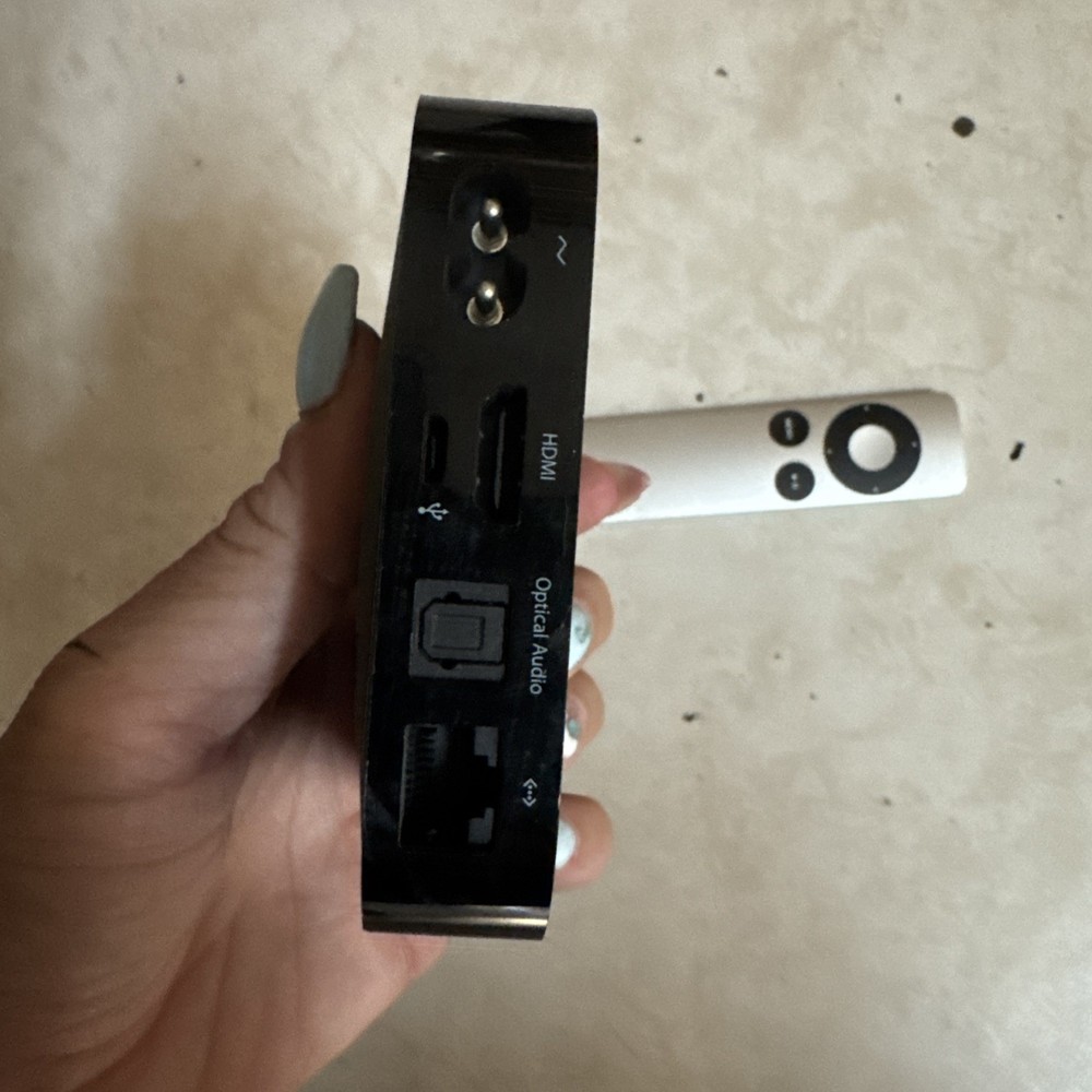 Apple TV Smart Media Streaming Player Model A1378