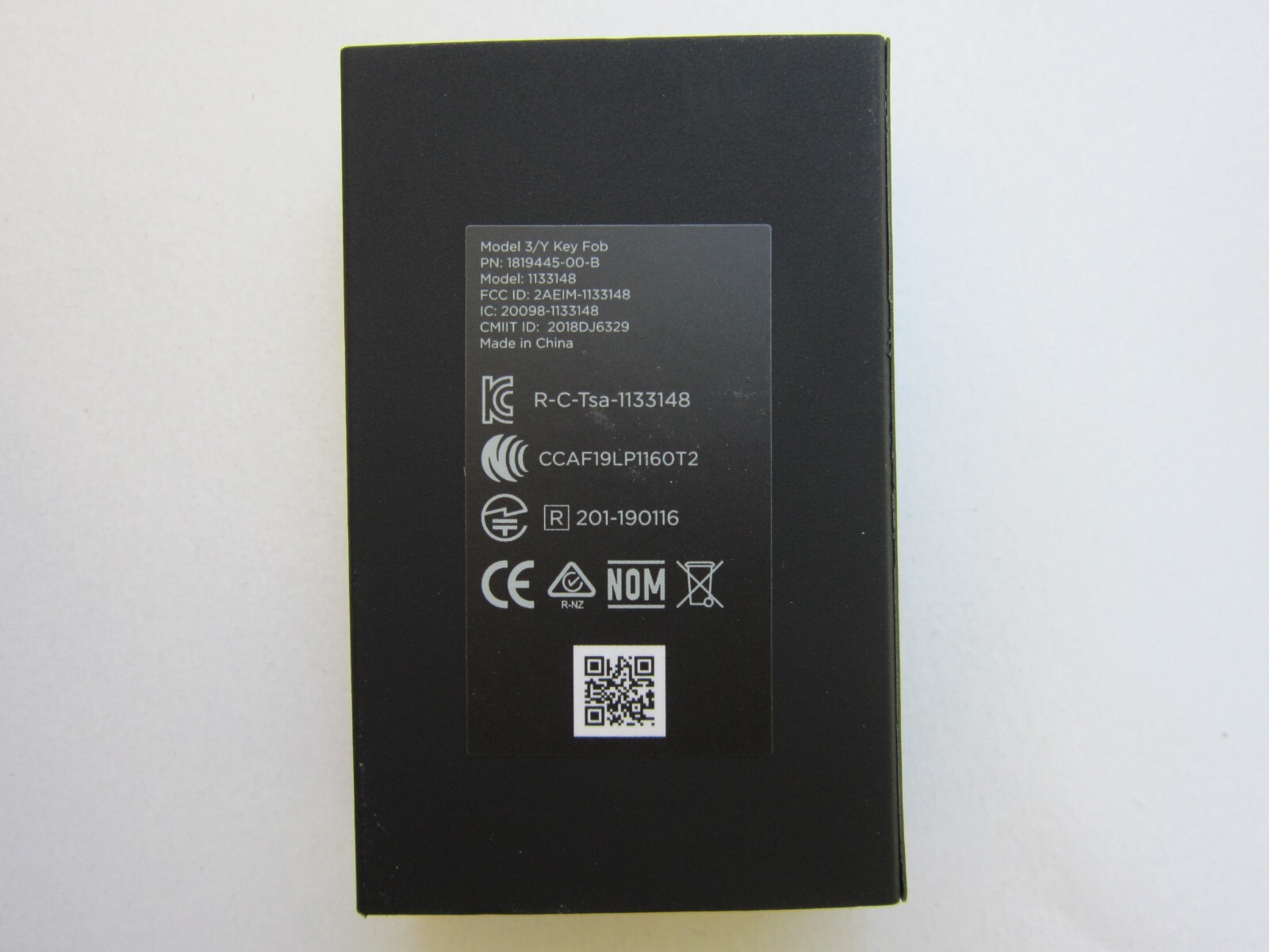 NEW OEM 2017-2024 TESLA MODEL 3/Y KEYLESS REMOTE SMART KEY FOB ALRM 1819445-00-B